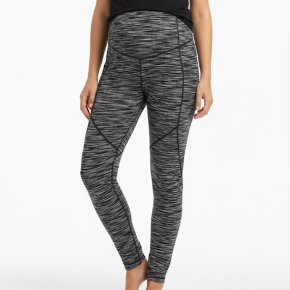 A Glow Maternity Gray Patterned Leggings
